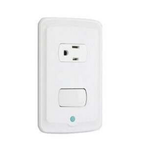 TOMA SENCILLA (2 POLOS) + INTERRUPTOR SENCILLO AMBIA REFRESH - LEGRAND 686331